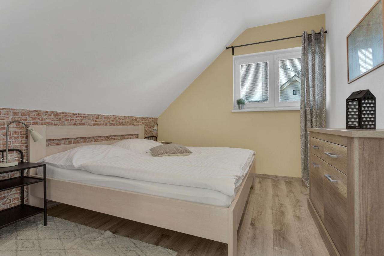 Family Apartments Klinovec Loučná pod Klínovcem Eksteriør bilde