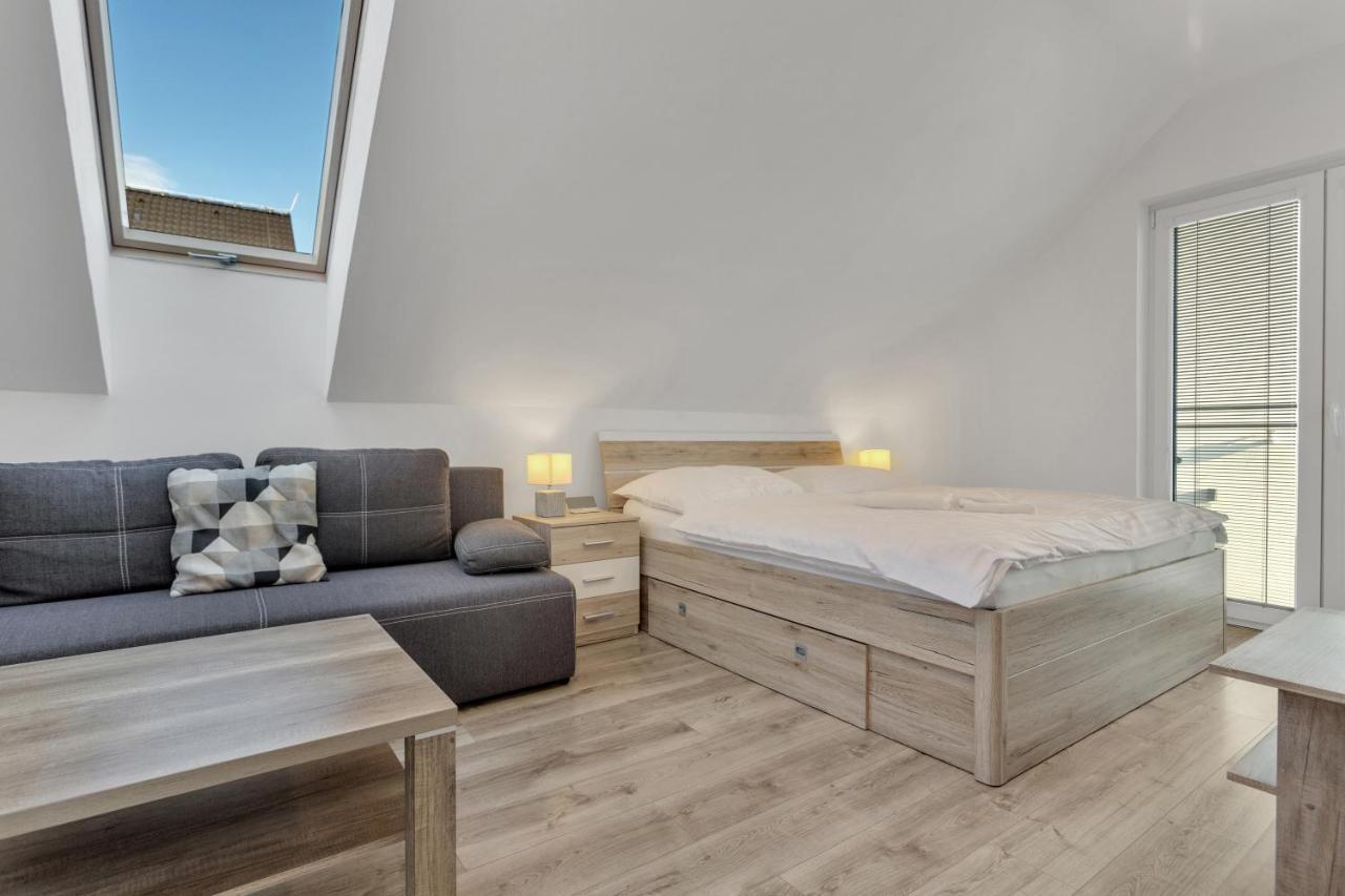 Family Apartments Klinovec Loučná pod Klínovcem Eksteriør bilde
