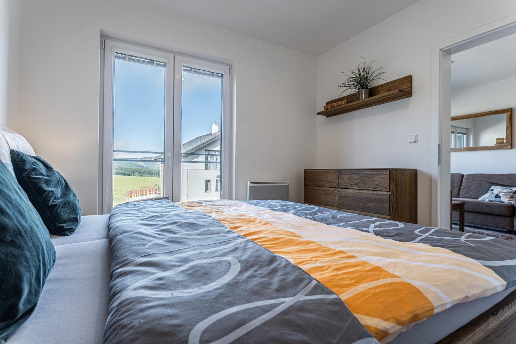 Family Apartments Klinovec Loučná pod Klínovcem Rom bilde